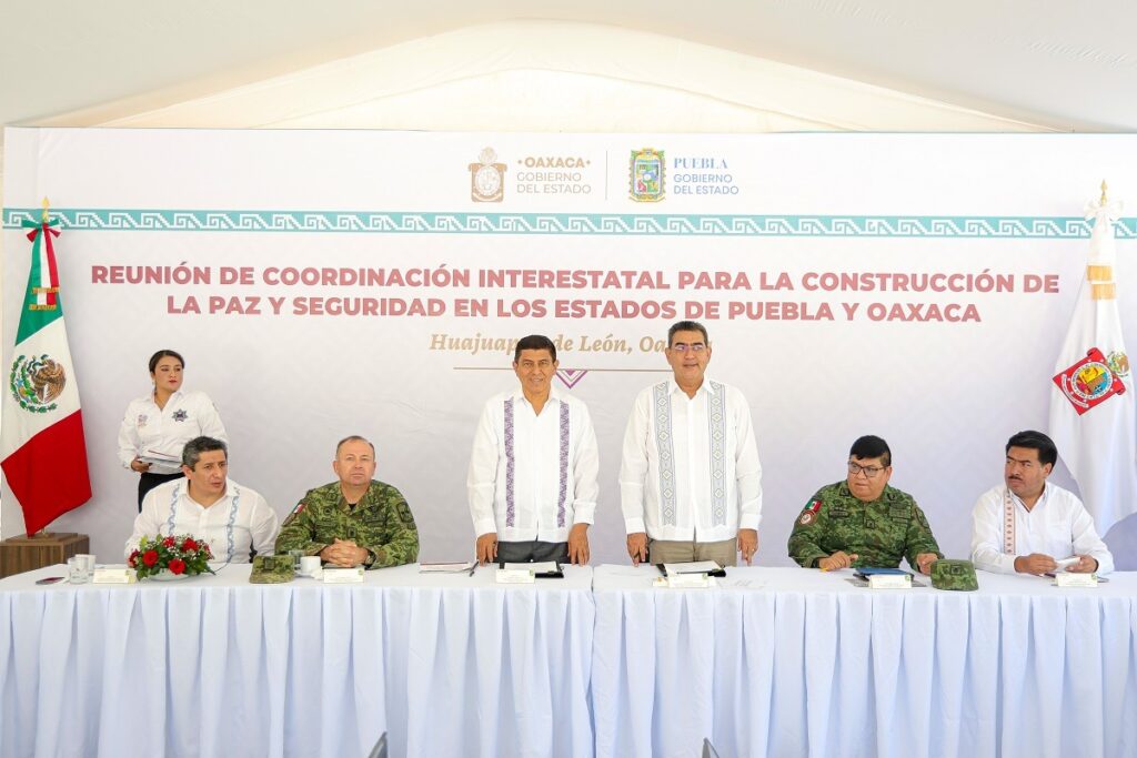 FOTO-1-Oaxaca-y-Puebla-fortaleceran-la-seguridad-publica-para-garantizar-paz-y-bienestar--1024x683 Oaxaca y Puebla fortalecerán la seguridad pública en zona limítrofe para garantizar paz y bienestar