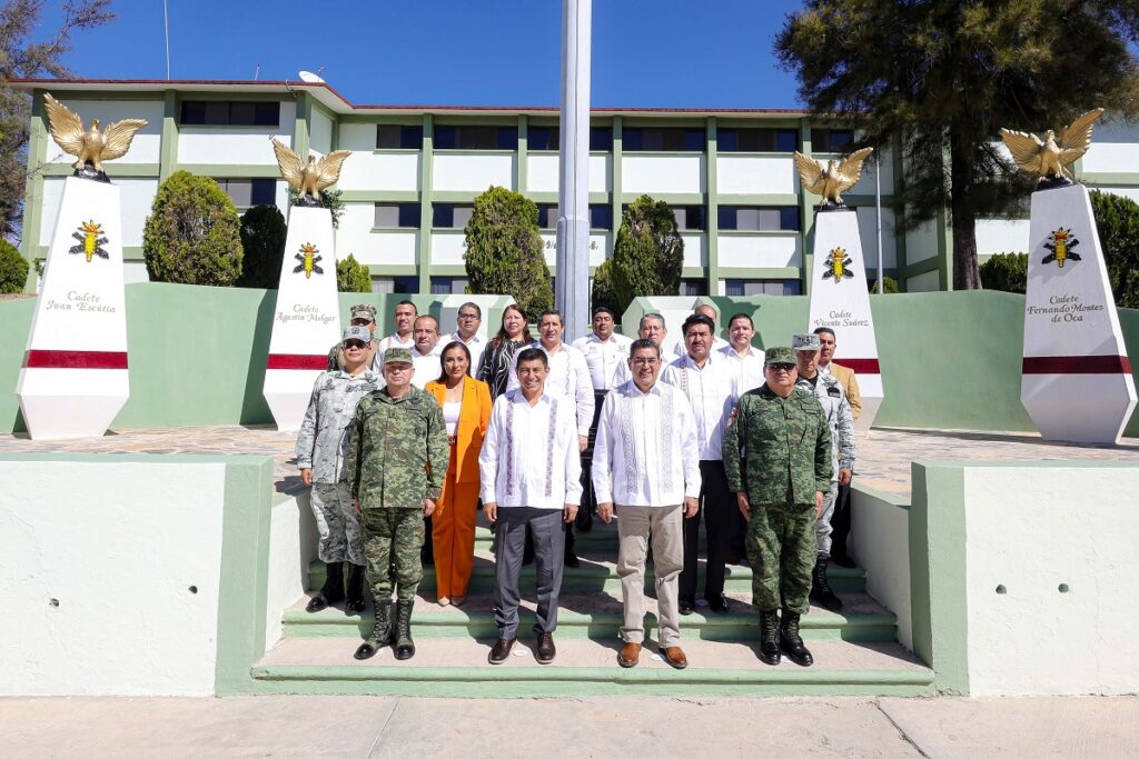 FOTO-9-Oaxaca-y-Puebla-fortaleceran-la-seguridad-publica-para-garantizar-paz-y-bienestar--1024x683 Oaxaca y Puebla fortalecerán la seguridad pública en zona limítrofe para garantizar paz y bienestar