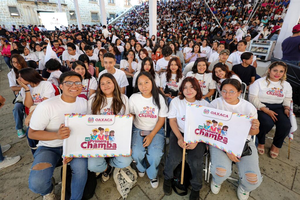 6-MI-PRIMERA-CHAMBA-1024x683 Beneficiará Mi Primera Chamba a personas recién egresadas de universidades de Oaxaca