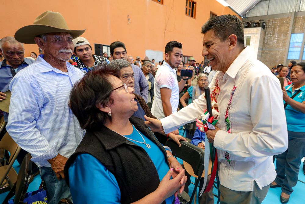 SAN-PEDRO-TEOZACOALCO-5 Lleva Gobierno de Oaxaca desarrollo a familias de San Pedro Teozacoalco